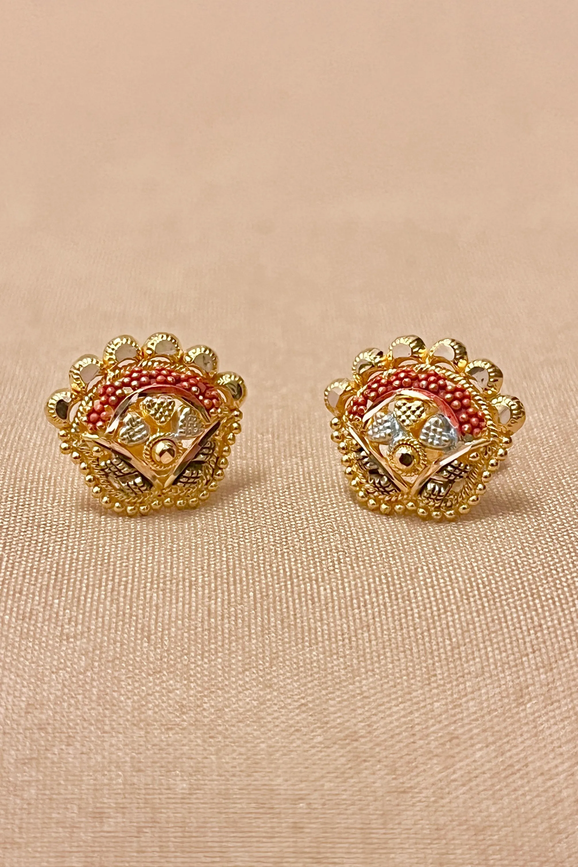 22 KT Gold Designer Multicolor Pendant Set (D109)