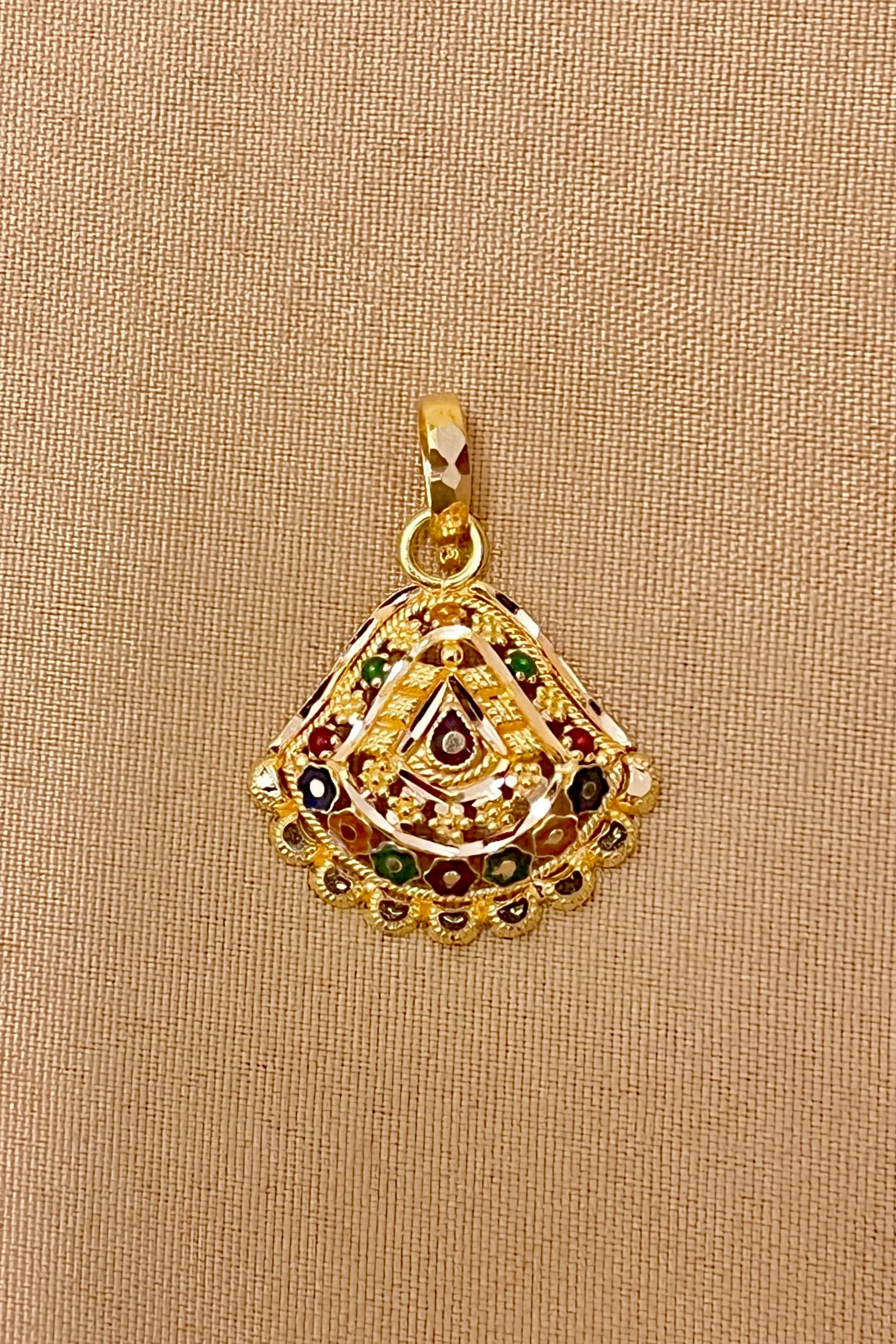 22 KT Gold Designer Multicolor Pendant Set (D111)