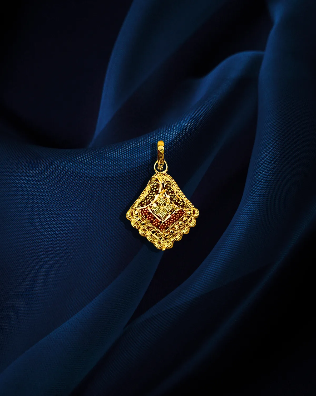 22 KT Gold Designer Multicolor Pendant Set (D115)