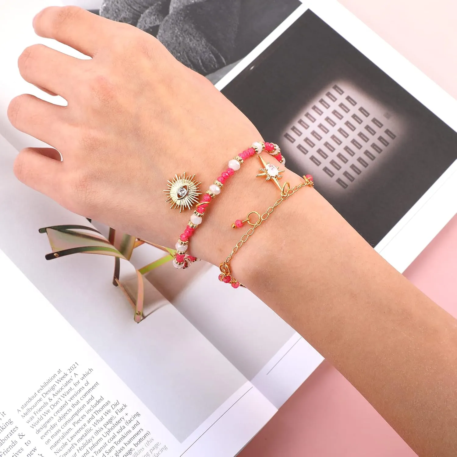 Bohemian Layered Beaded Bracelets for Women Colorful Friendship Bracelets Set Stretch Bracelets Stackable Elastic Crystal Glass Beads Pearl Star Charm Pendant Bracelets Boho Jewelry Gift for Women