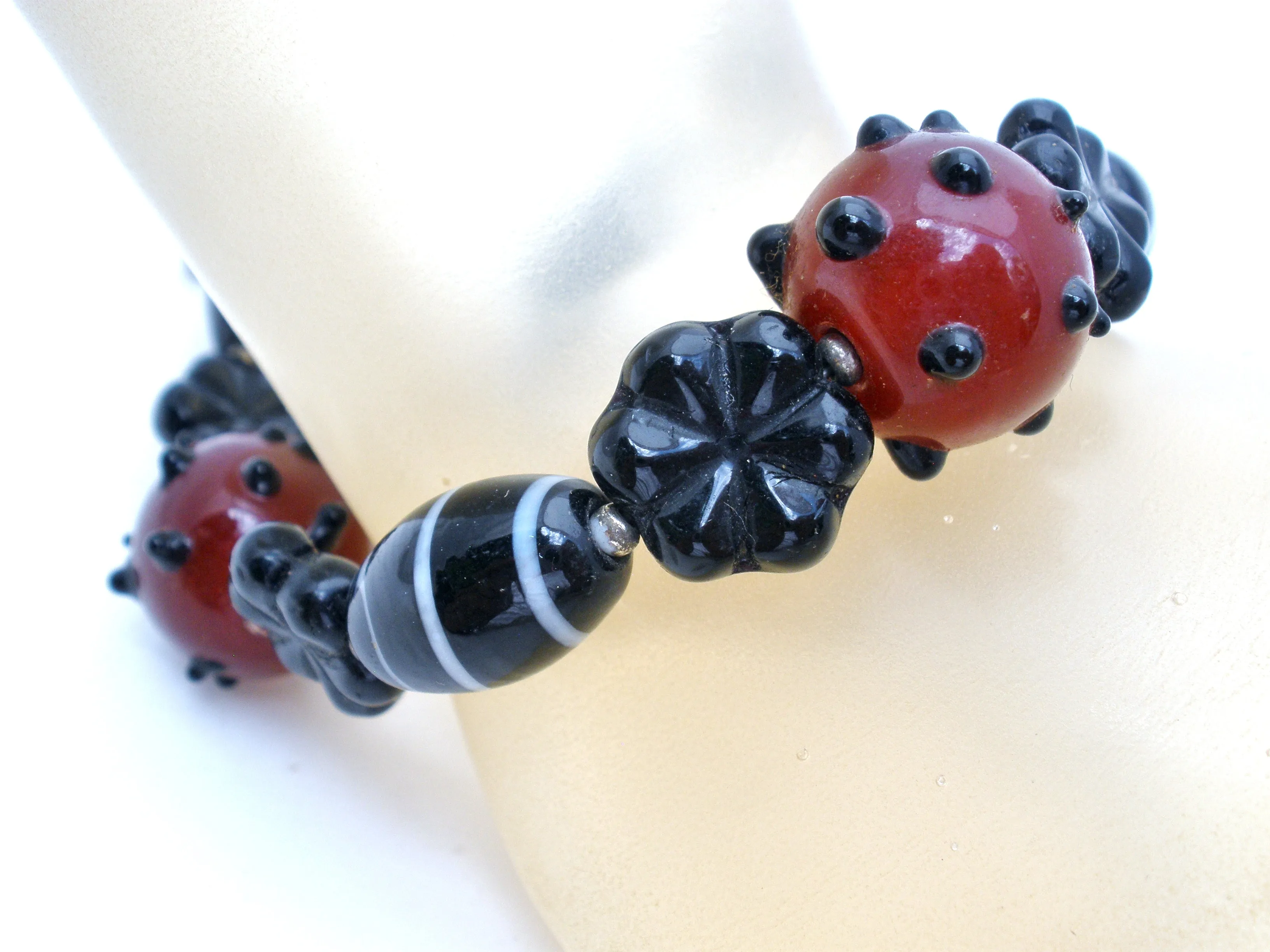 Brown and Black Lampwork Art Glass Bead Bracelet 8.75"