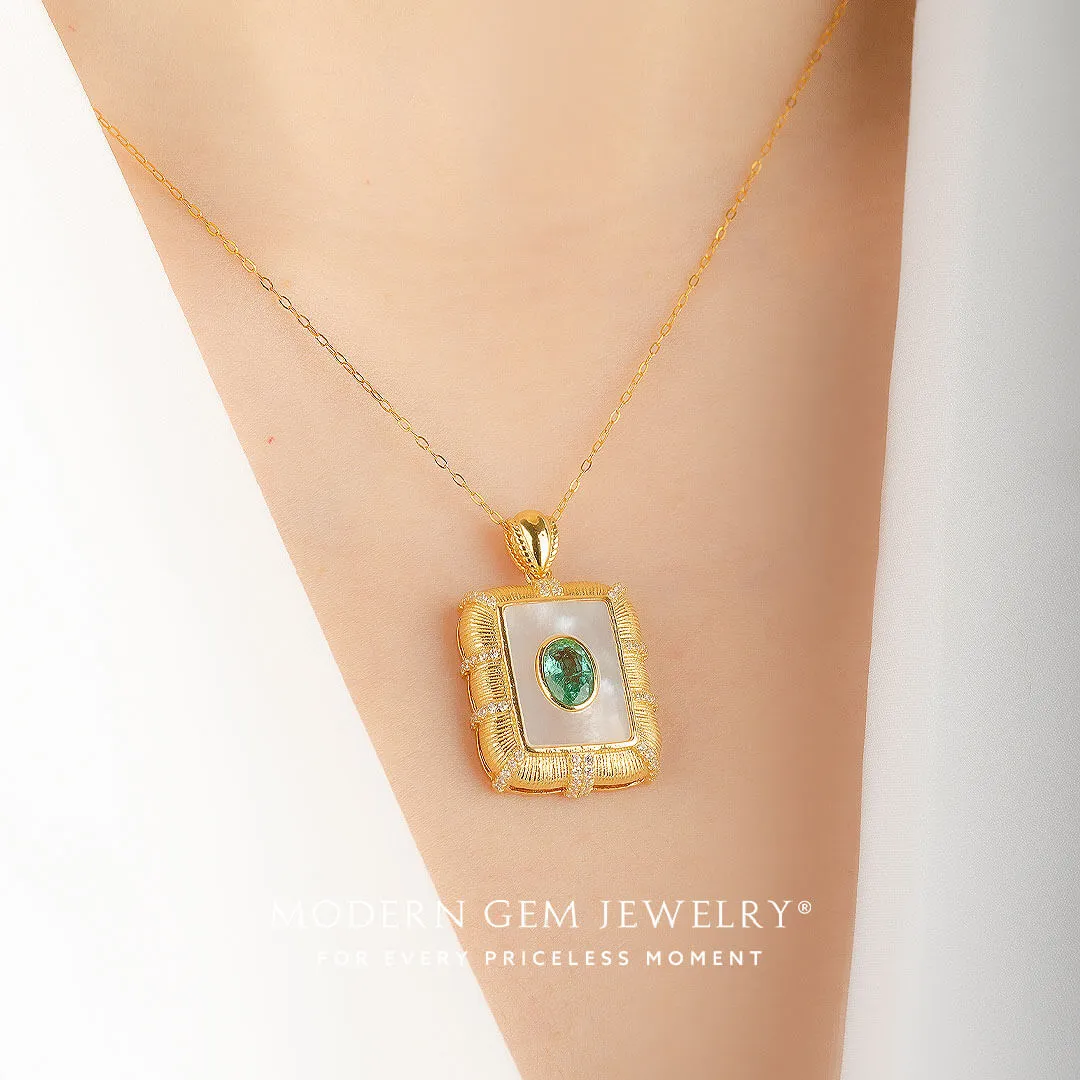 Emerald Birthstone Necklace in Yellow Gold