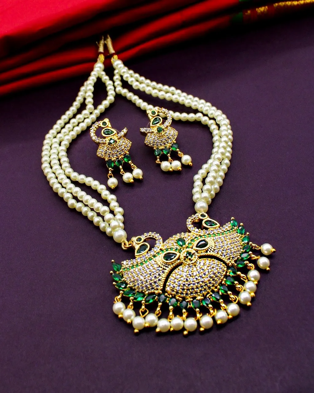 GRACEFUL DESIGNER MOTI NECKLACE