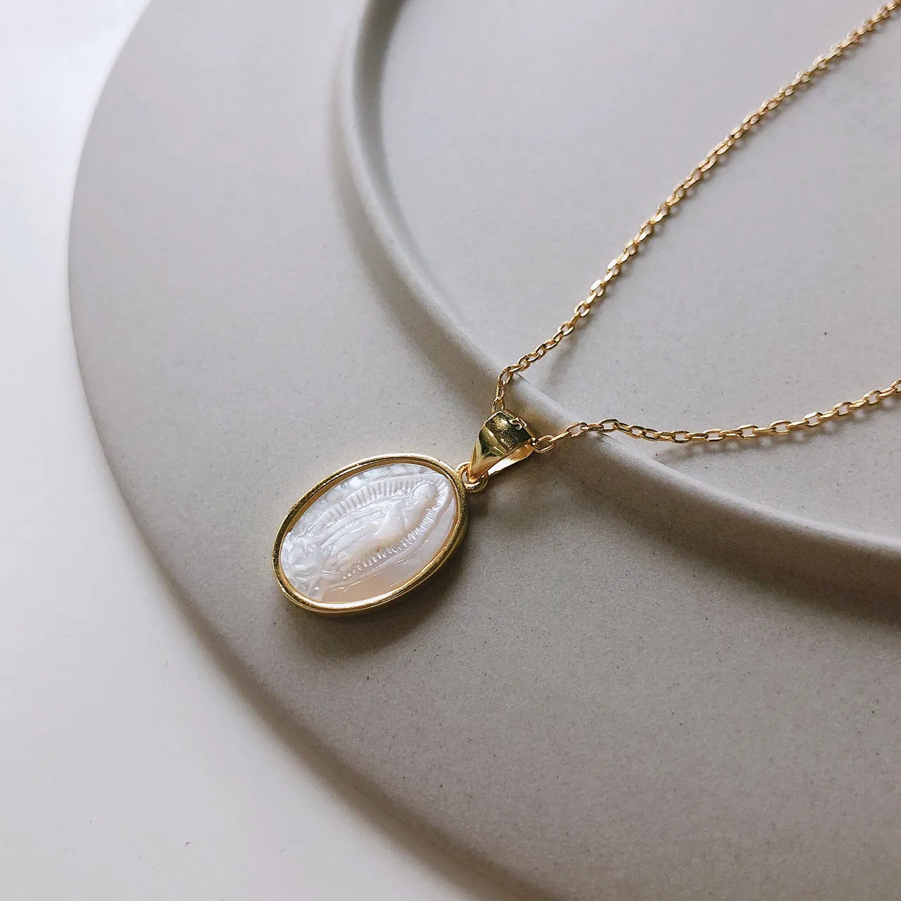 Maria Shell Necklace
