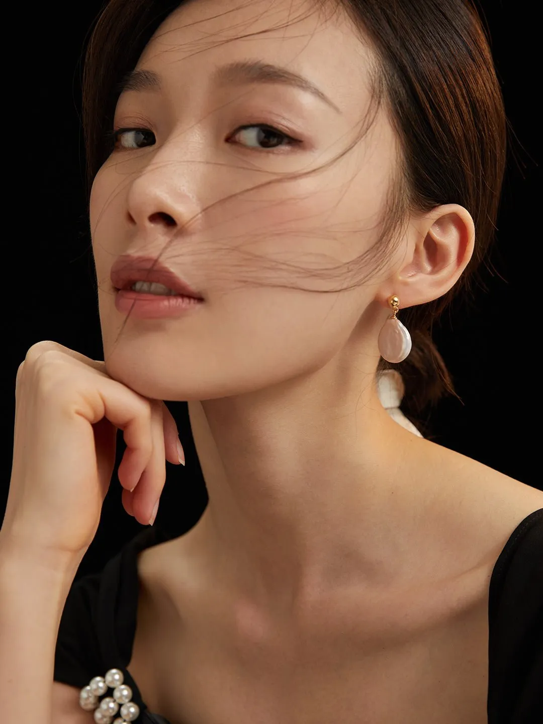 Minimalist Baroque Pearl Earrings