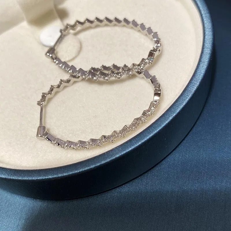 Mosan Diamond Wave Fashion Geometry Earrings