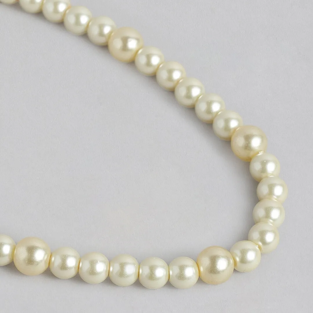 One Line Pearl Necklace