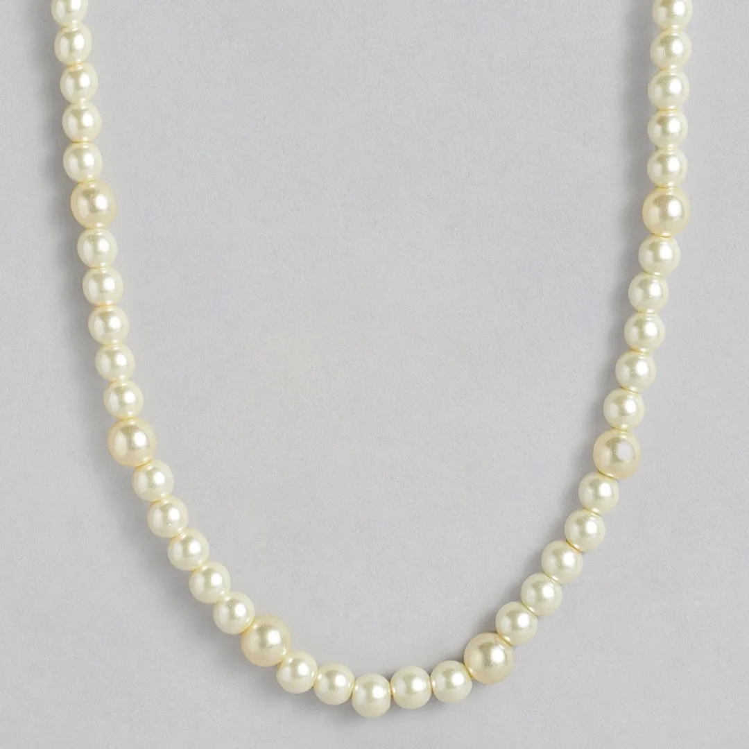 One Line Pearl Necklace