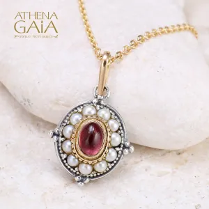 Oval Pearl Fountain Pendant