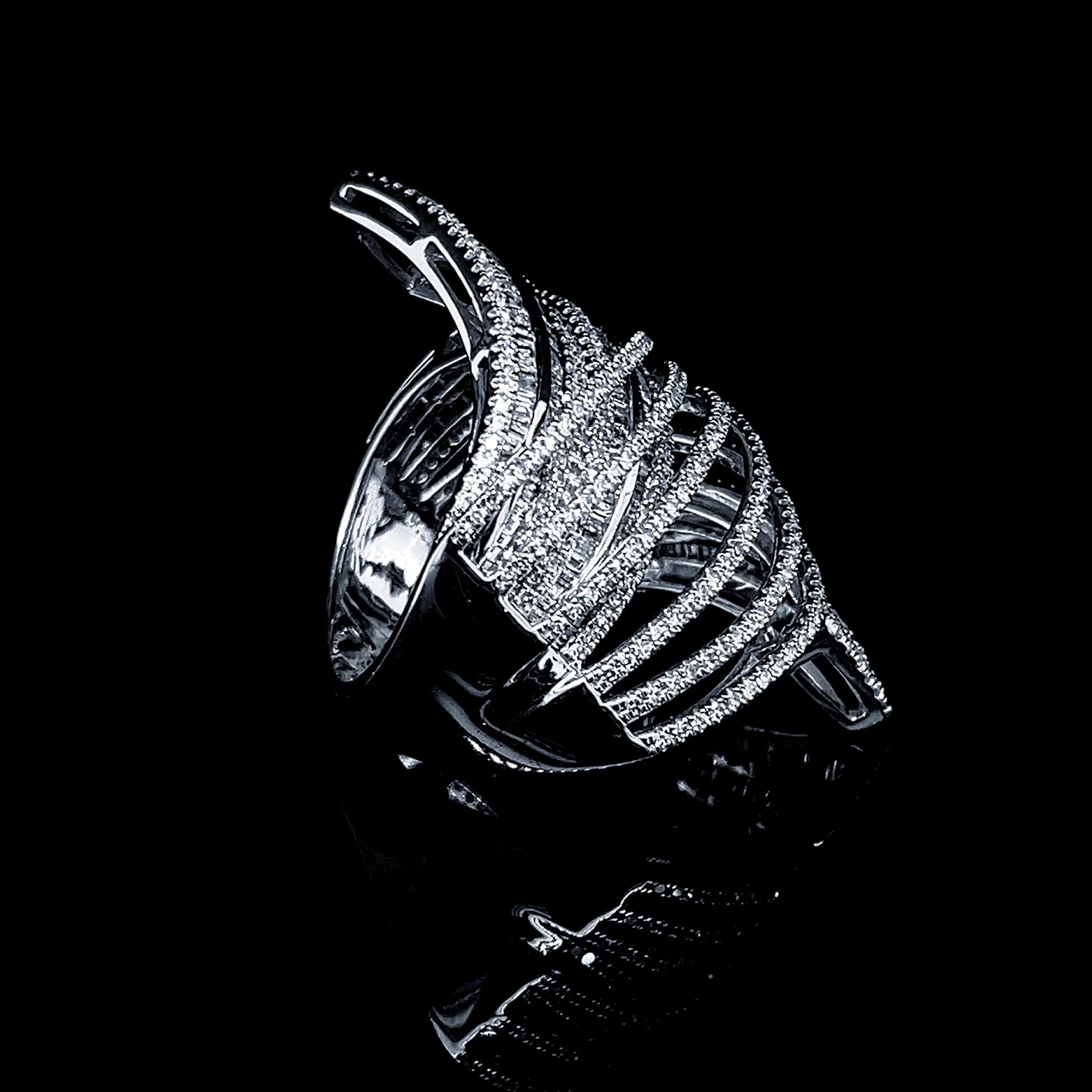 PREORDER | Crossover Statement Diamond Ring 14kt