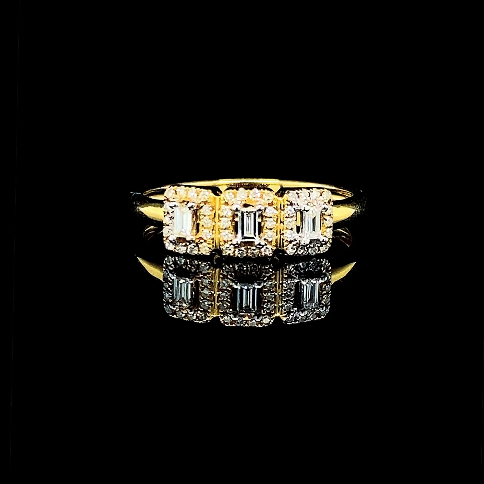 PREORDER | Half Eternity Emerald Halo Diamond Ring 14kt