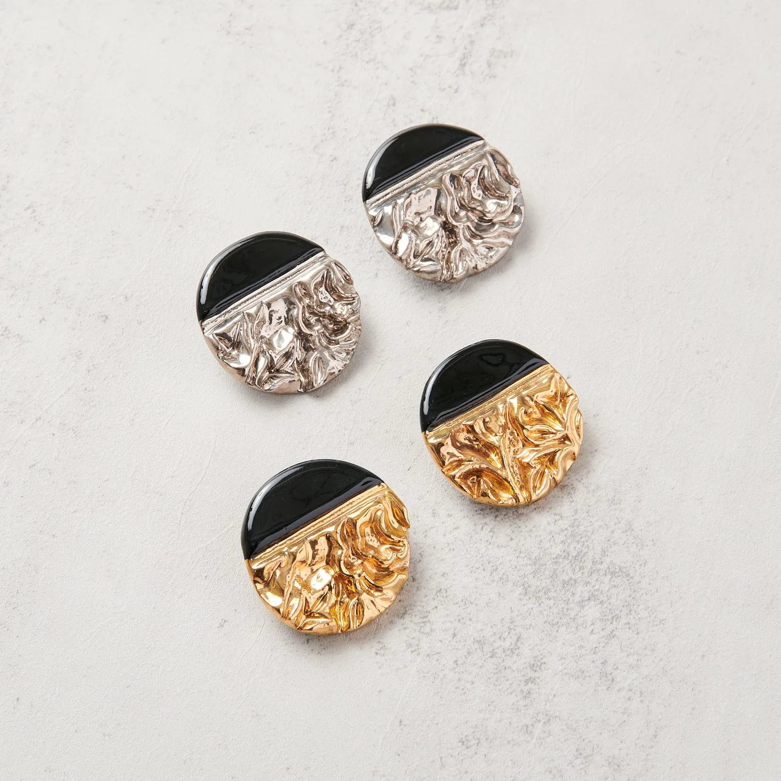 Special Effects, Ceramic, 1 3/4" Round Plate Earrings in black platinum
