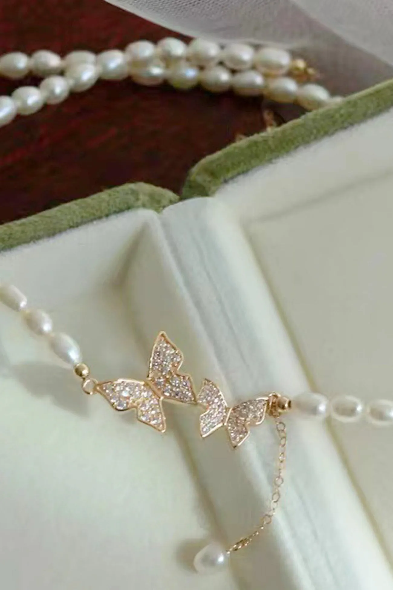 TastyHottie - Two Butterfly Pearl Necklaces